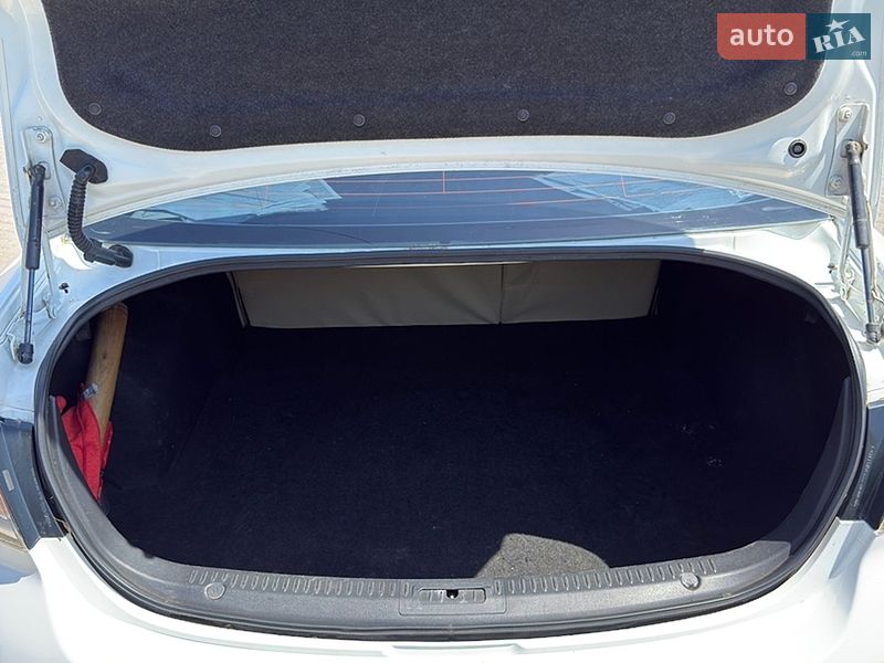 Седан Mazda 6 2010 в Черновцах