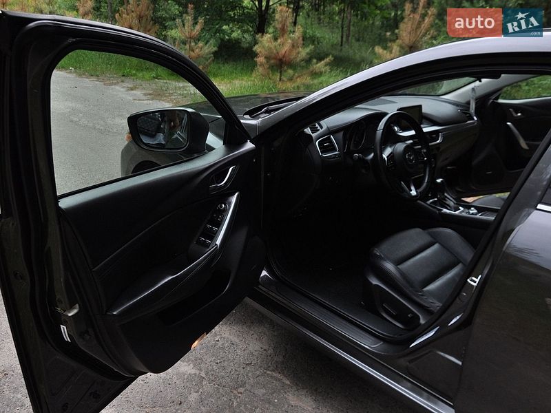 Седан Mazda 6 2016 в Богуславе