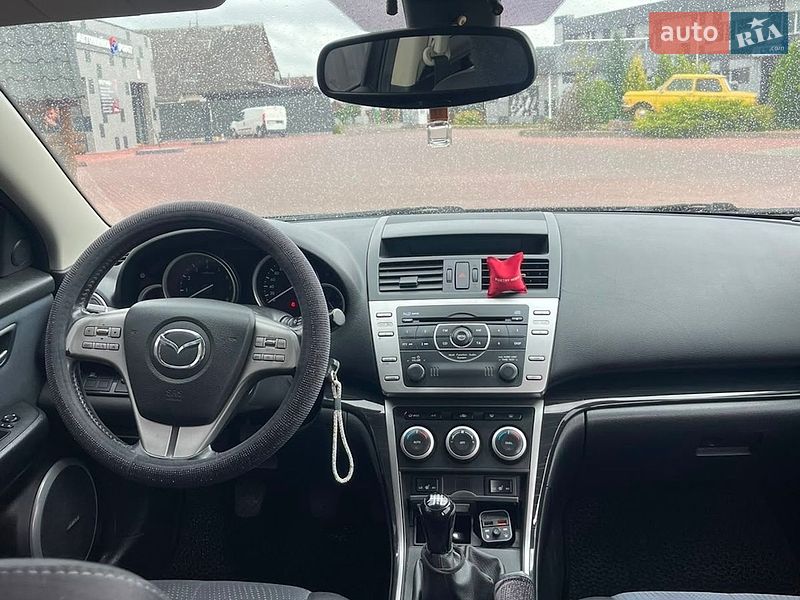 Седан Mazda 6 2008 в Сарнах