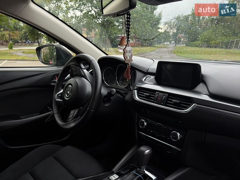 Седан Mazda 6 2016 в Кривом Роге
