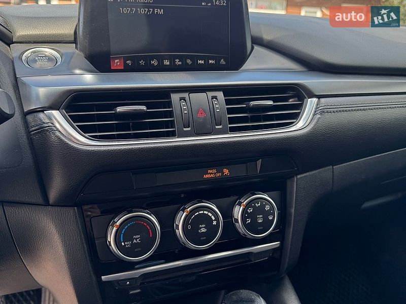 Седан Mazda 6 2016 в Житомирі