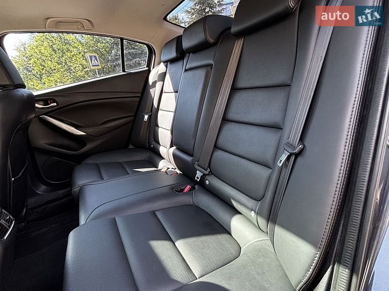Седан Mazda 6 2016 в Белогородке