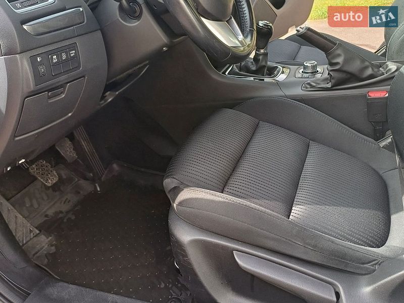 Седан Mazda 6 2014 в Запоріжжі