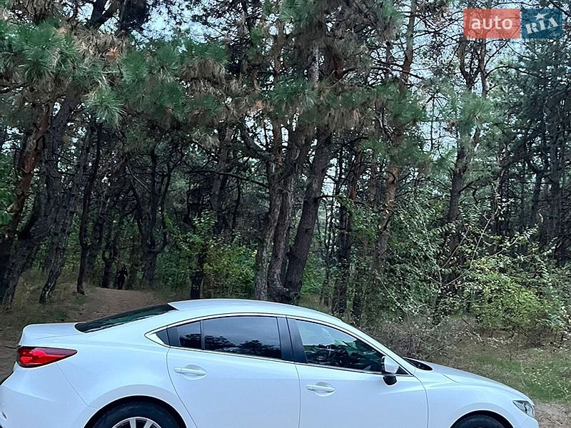 Седан Mazda 6 2014 в Запоріжжі