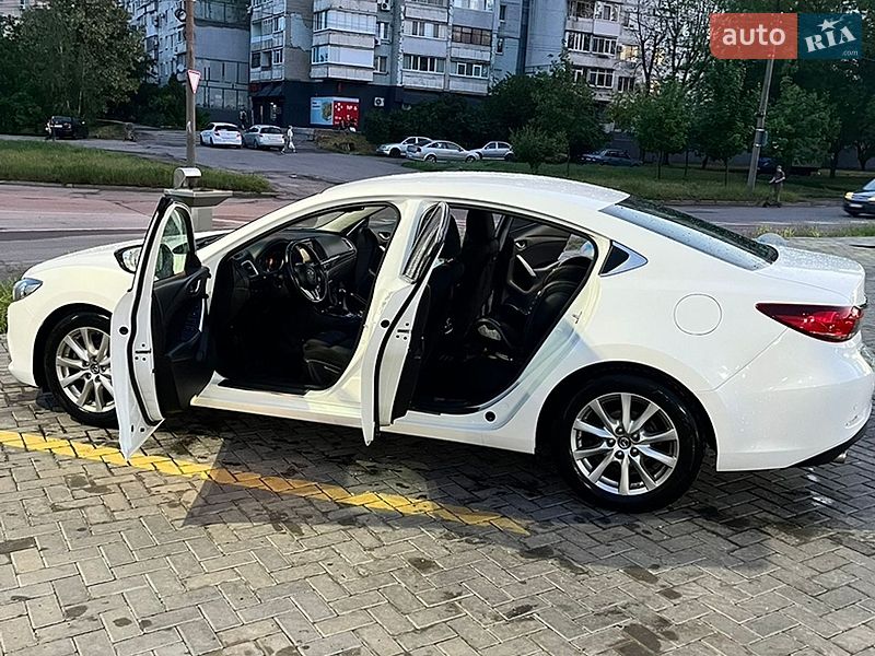 Седан Mazda 6 2014 в Запоріжжі