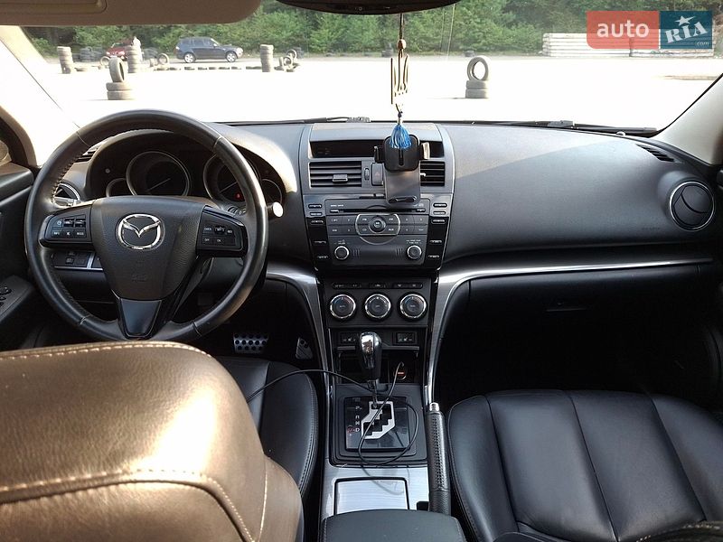 Седан Mazda 6 2010 в Львове
