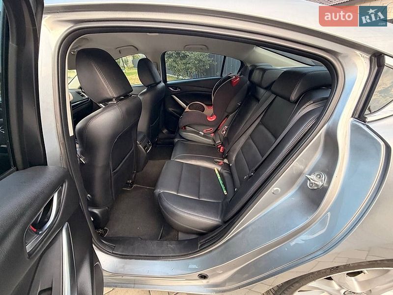Седан Mazda 6 2014 в Сарнах