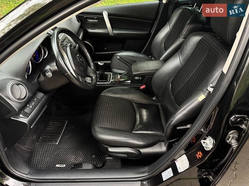 Универсал Mazda 6 2008 в Остроге