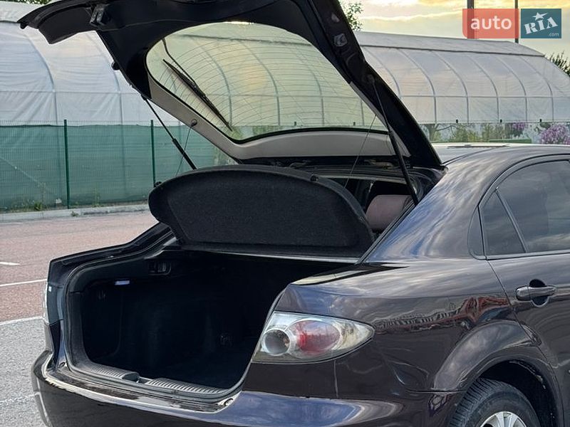 Седан Mazda 6 2004 в Львові