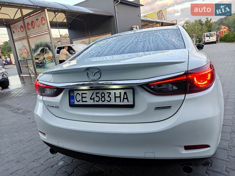 Седан Mazda 6 2016 в Черновцах