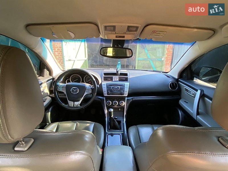 Седан Mazda 6 2007 в Валках