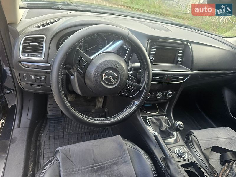 Седан Mazda 6 2014 в Чернигове