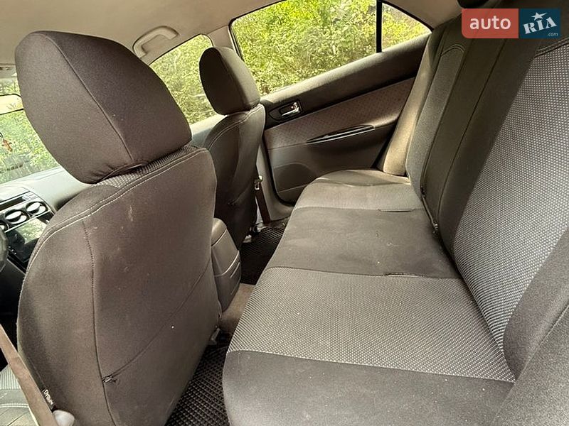 Седан Mazda 6 2005 в Запорожье