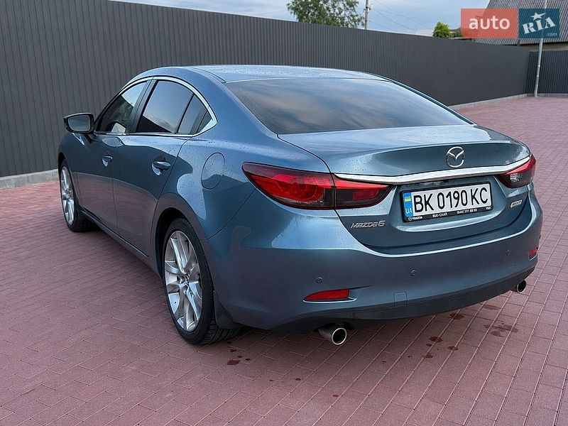 Седан Mazda 6 2013 в Ровно
