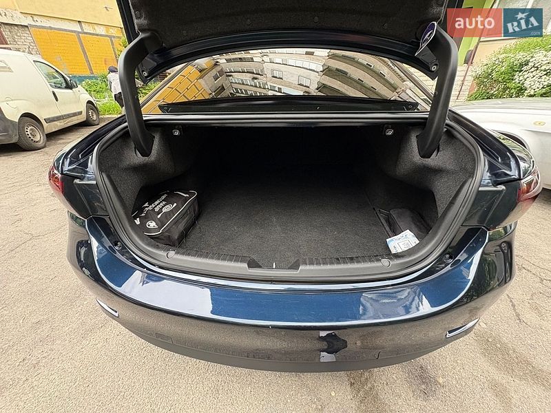 Седан Mazda 6 2017 в Днепре