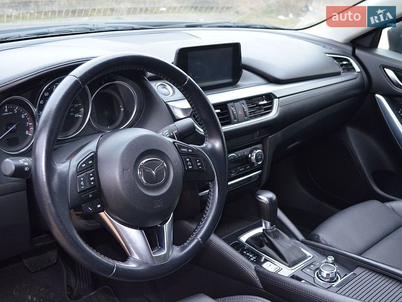 Седан Mazda 6 2015 в Софиевской Борщаговке
