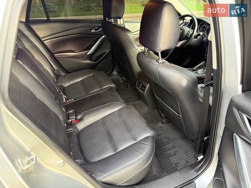 Універсал Mazda 6 2015 в Луцьку