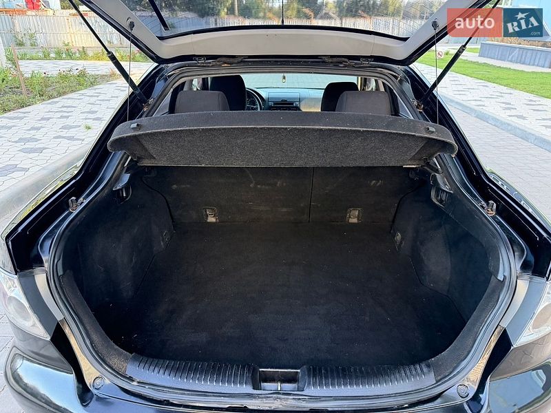 Лифтбек Mazda 6 2004 в Одессе