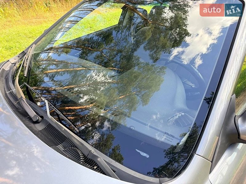 Седан Mazda 6 2004 в Житомирі