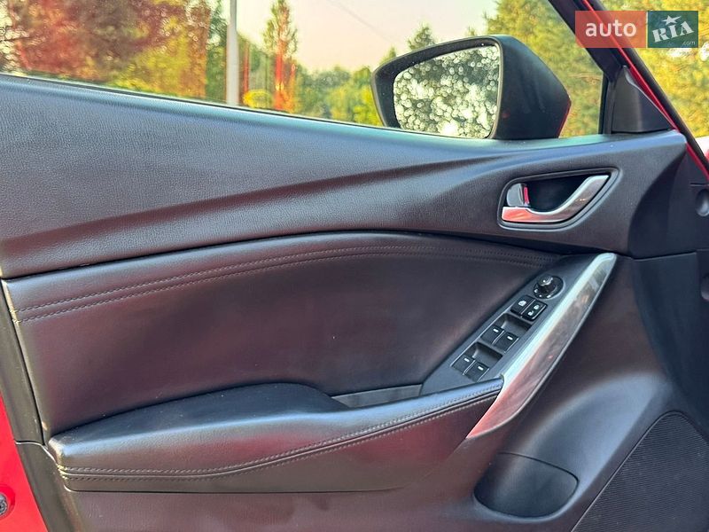 Седан Mazda 6 2014 в Львове