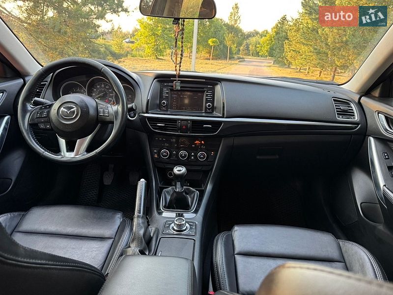 Седан Mazda 6 2014 в Львове