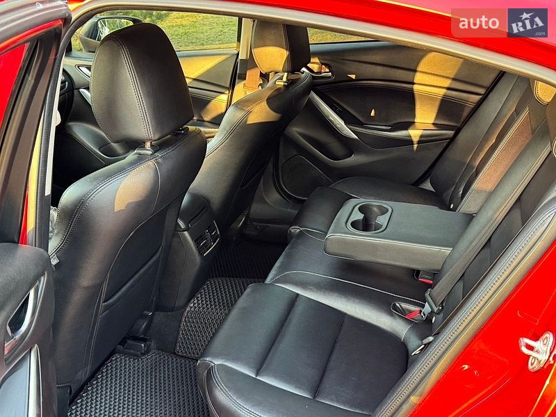 Седан Mazda 6 2014 в Львове