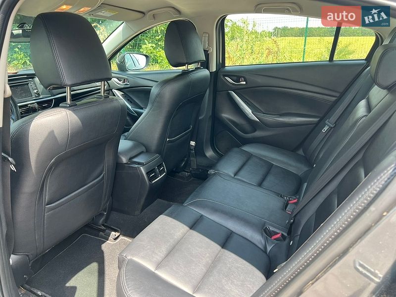 Седан Mazda 6 2013 в Измаиле