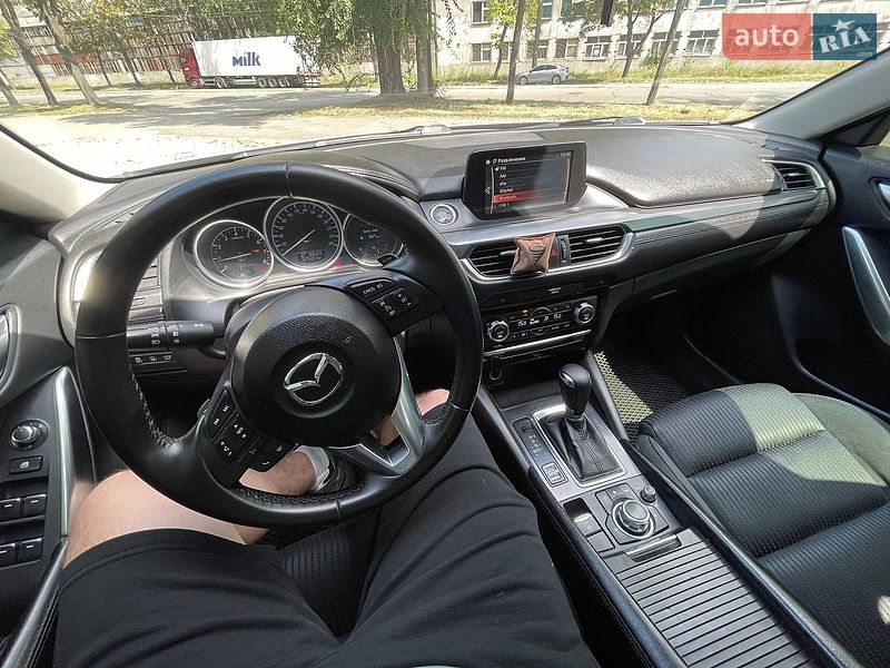 Седан Mazda 6 2016 в Днепре