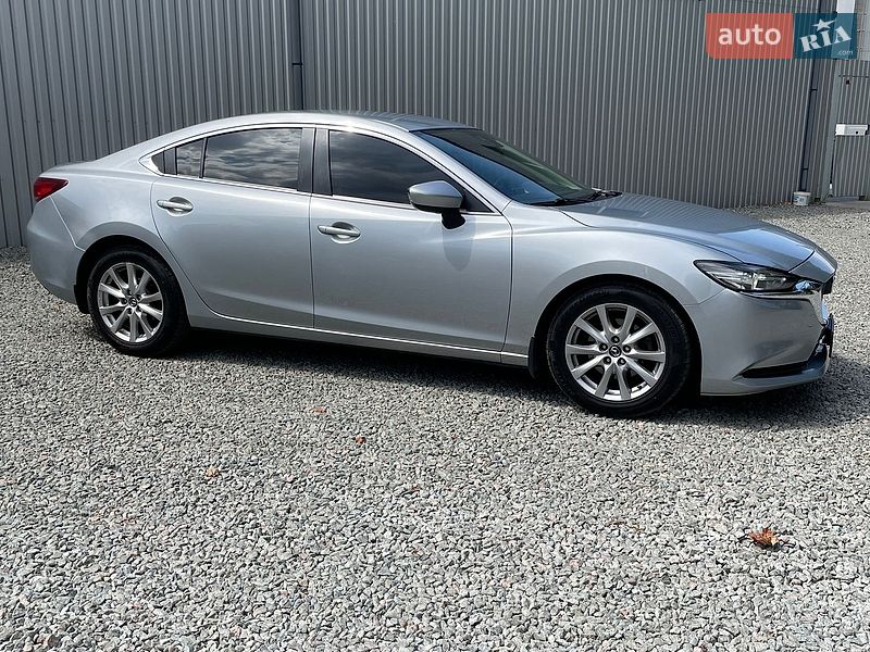 Седан Mazda 6 2016 в Днепре