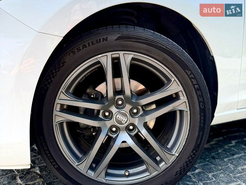 Седан Mazda 6 2013 в Дніпрі
