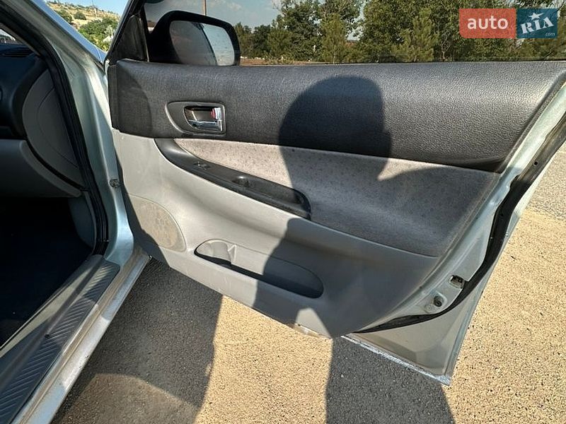 Седан Mazda 6 2003 в Ивановке