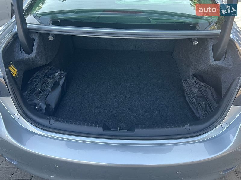 Седан Mazda 6 2019 в Киеве