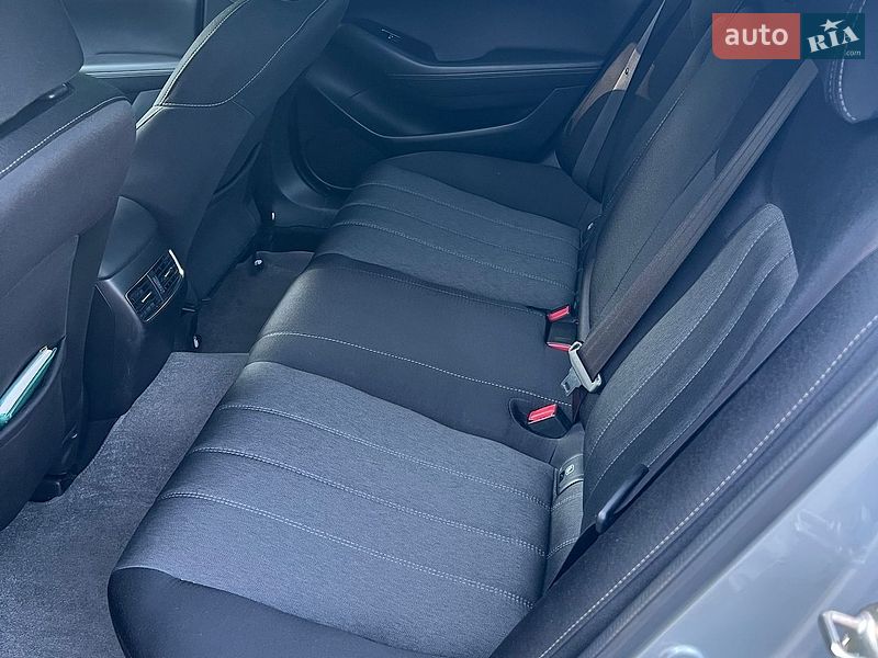 Седан Mazda 6 2019 в Киеве