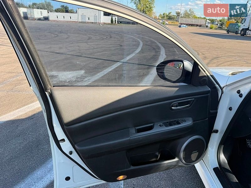 Лифтбек Mazda 6 2008 в Киеве
