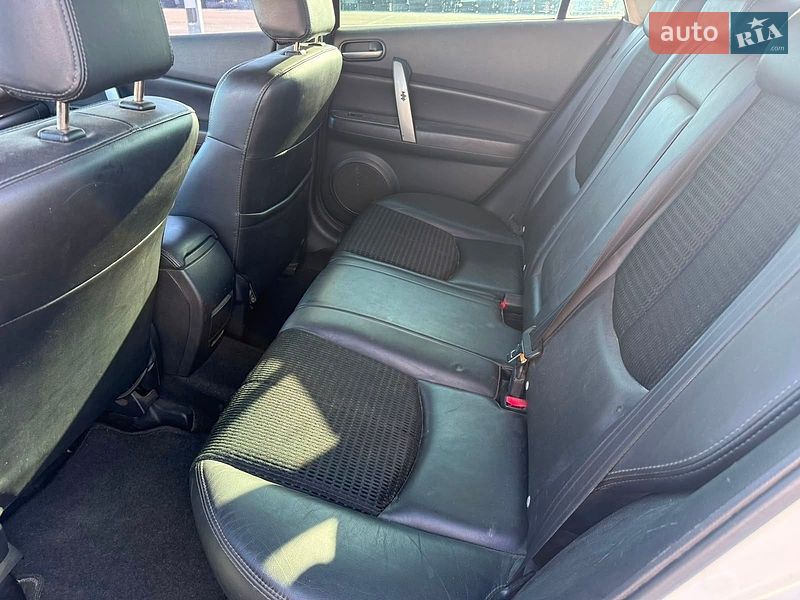 Лифтбек Mazda 6 2008 в Киеве