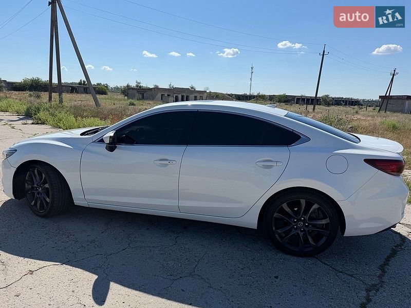 Седан Mazda 6 2016 в Болграде