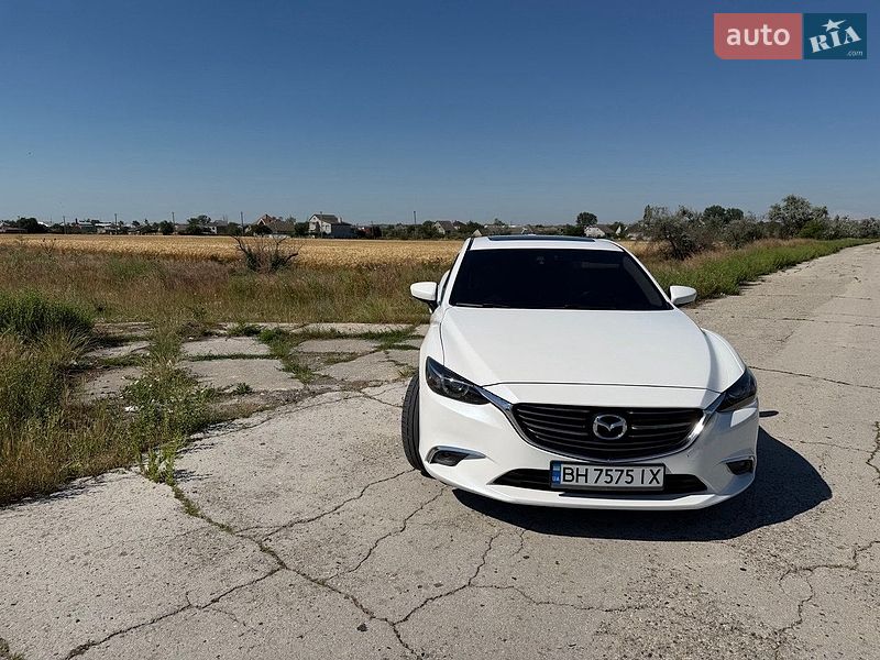 Седан Mazda 6 2016 в Болграде