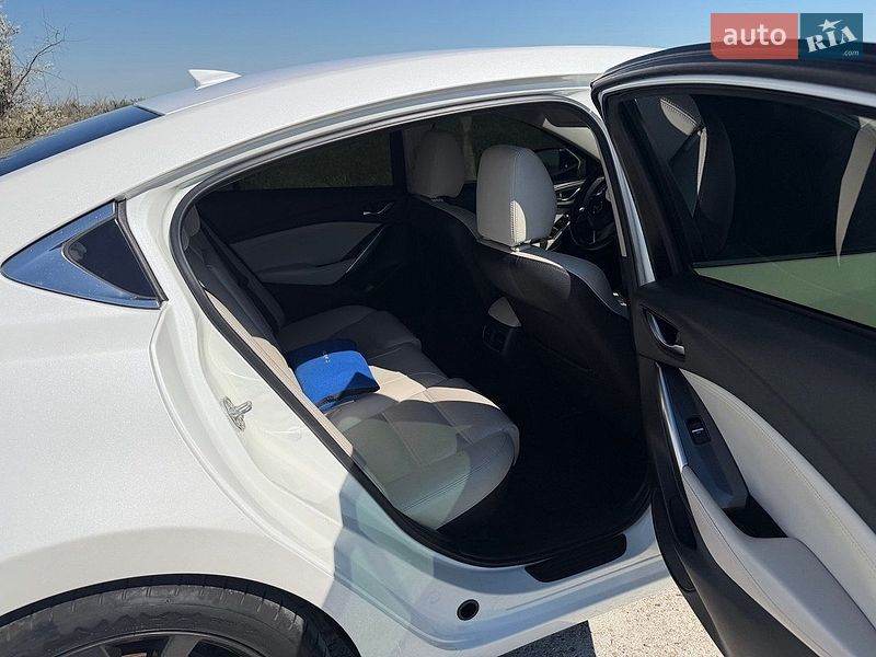 Седан Mazda 6 2016 в Болграде