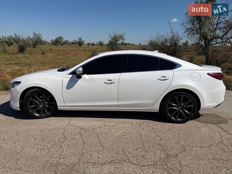 Седан Mazda 6 2016 в Болграде