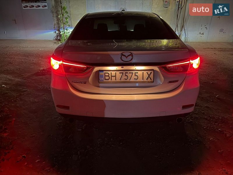 Седан Mazda 6 2016 в Болграде