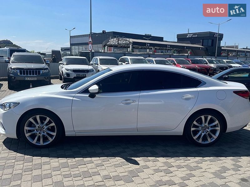 Седан Mazda 6 2012 в Мукачево
