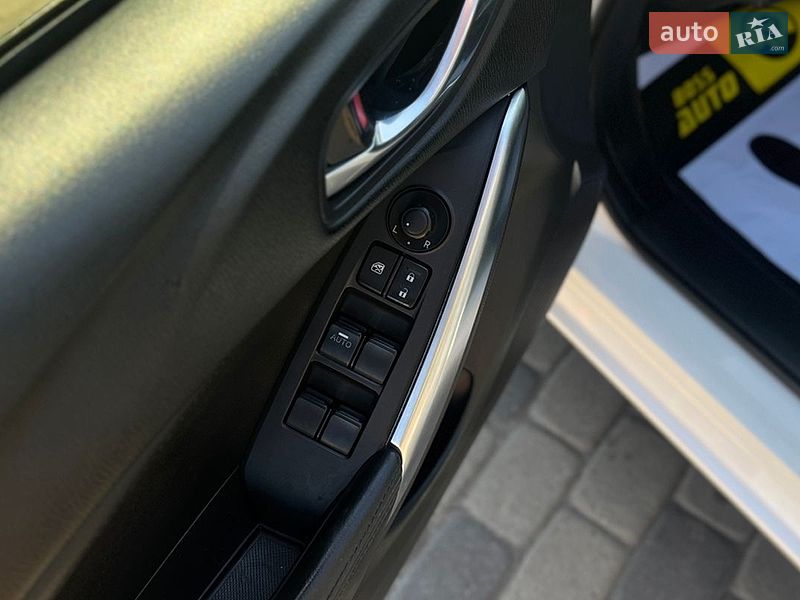 Седан Mazda 6 2012 в Мукачево
