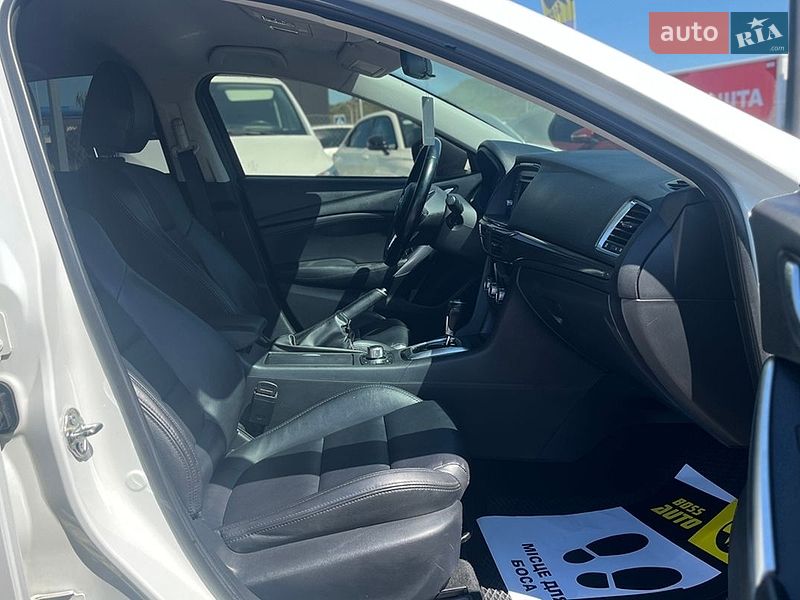 Седан Mazda 6 2012 в Мукачево