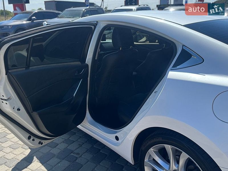 Седан Mazda 6 2012 в Мукачево