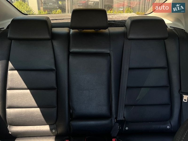 Седан Mazda 6 2012 в Мукачево