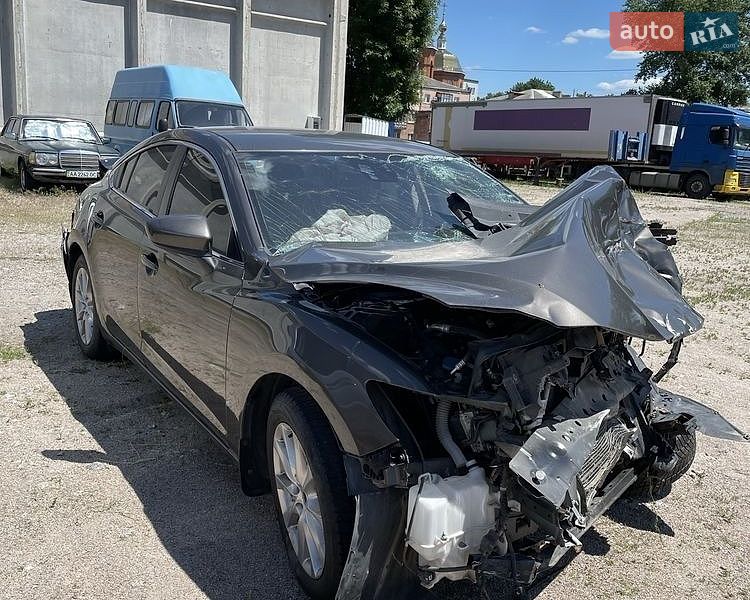 Седан Mazda 6 2016 в Кропивницком
