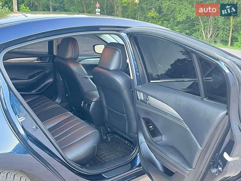 Седан Mazda 6 2019 в Прилуках