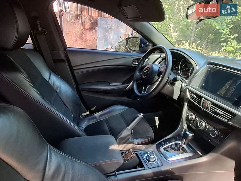 Седан Mazda 6 2013 в Запоріжжі