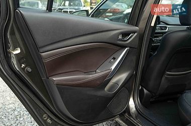 Седан Mazda 6 2016 в Чернівцях