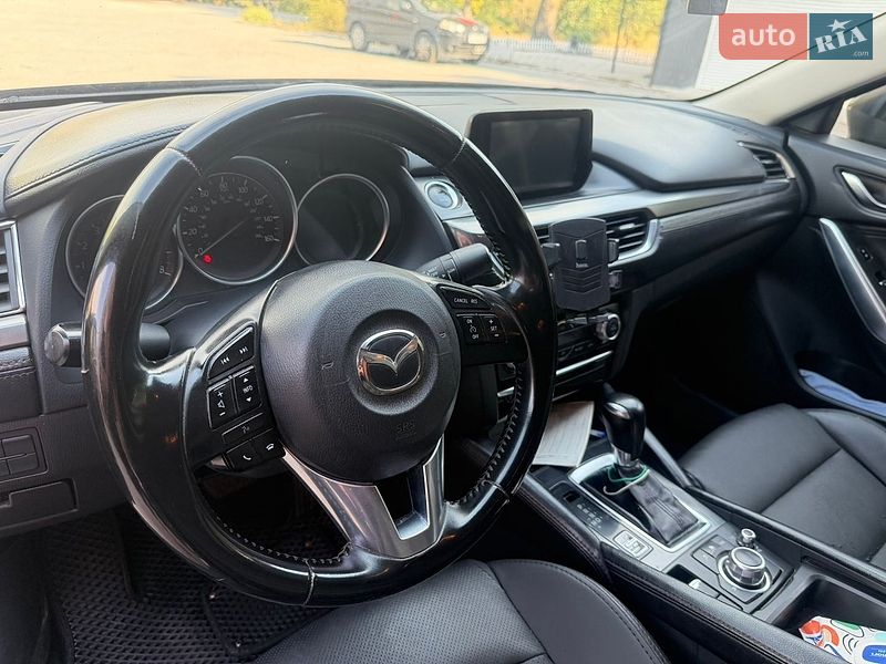 Седан Mazda 6 2016 в Запоріжжі